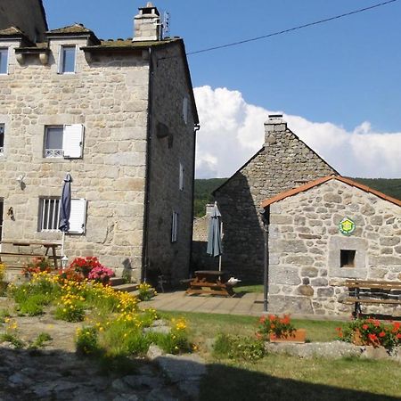 Gite les ducs Mialanes Extérieur photo